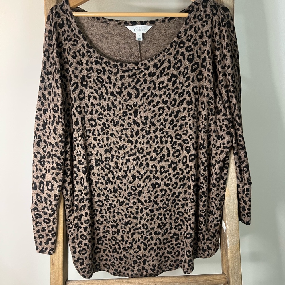Market & Spruce Leopard Cheetah Print Top